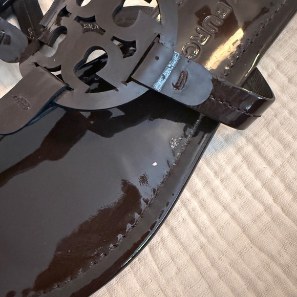 Tory Burch Dark Brown Patent Leather Thong Sandals - Picture 4 of 4